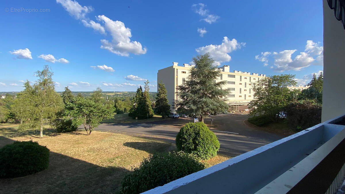 Appartement à MONTRICHARD