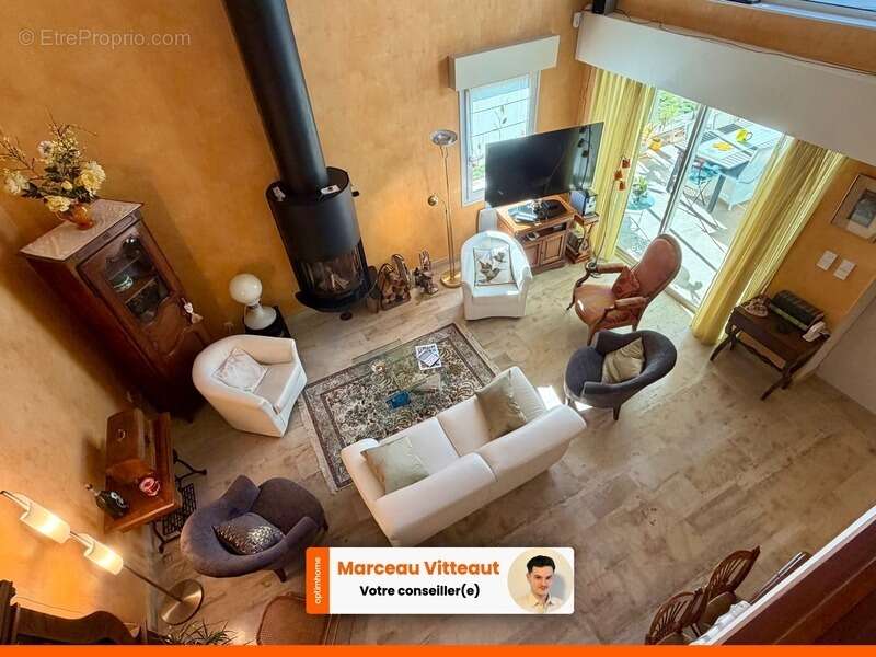 Maison à CHARNAY-LES-MACON