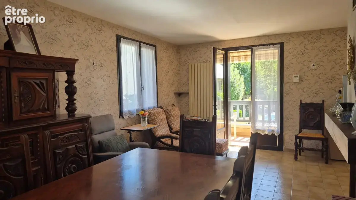 Maison de Type 5, 98 m², garage, terrain de 685 m², ESPALION - photo 4