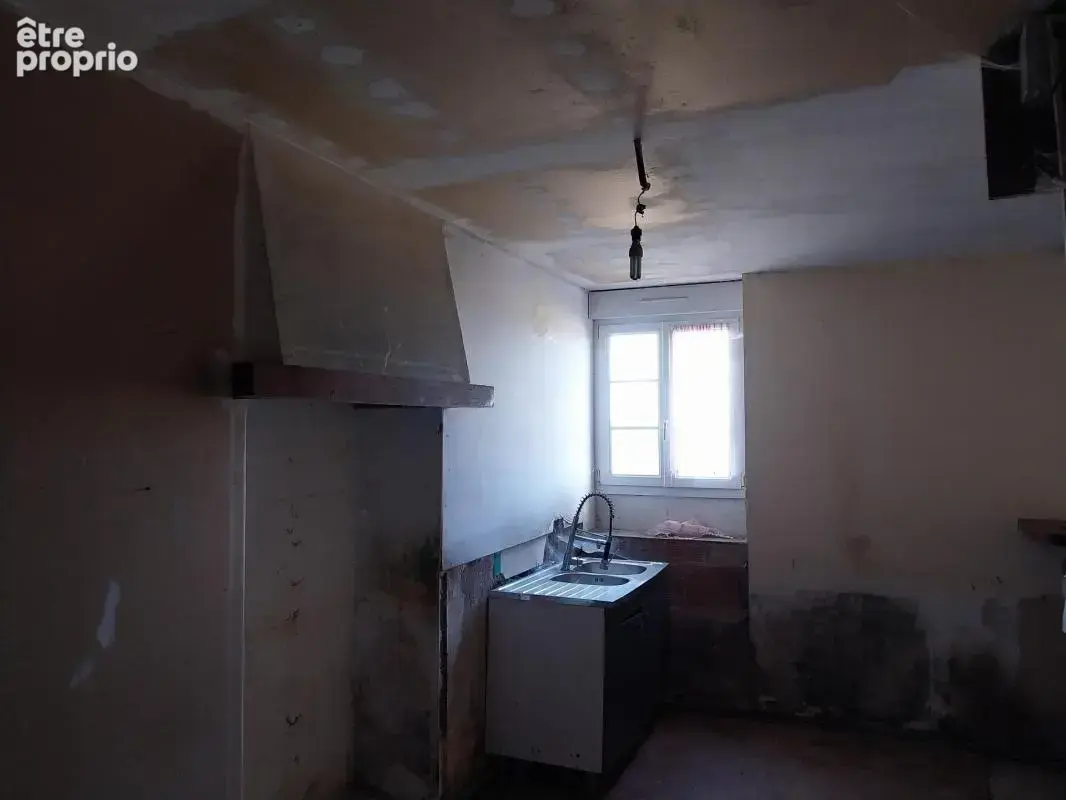 Maison de campagne – Panneaux photovoltaïques, nombreuses dépendances & Terrain - photo 14