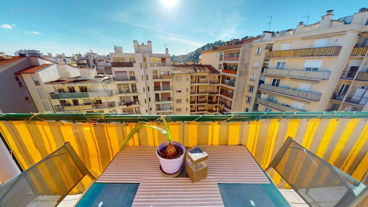 Appartement à NICE