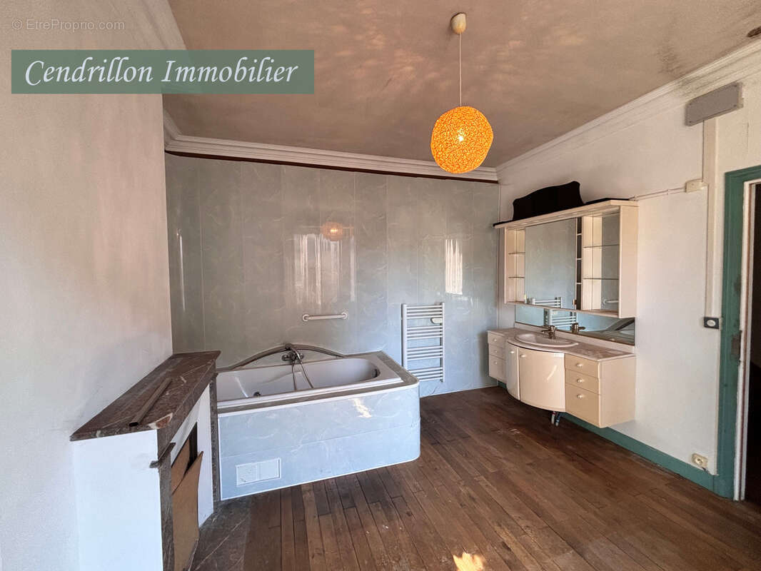 Maison à SAINT-DIZIER-LEYRENNE