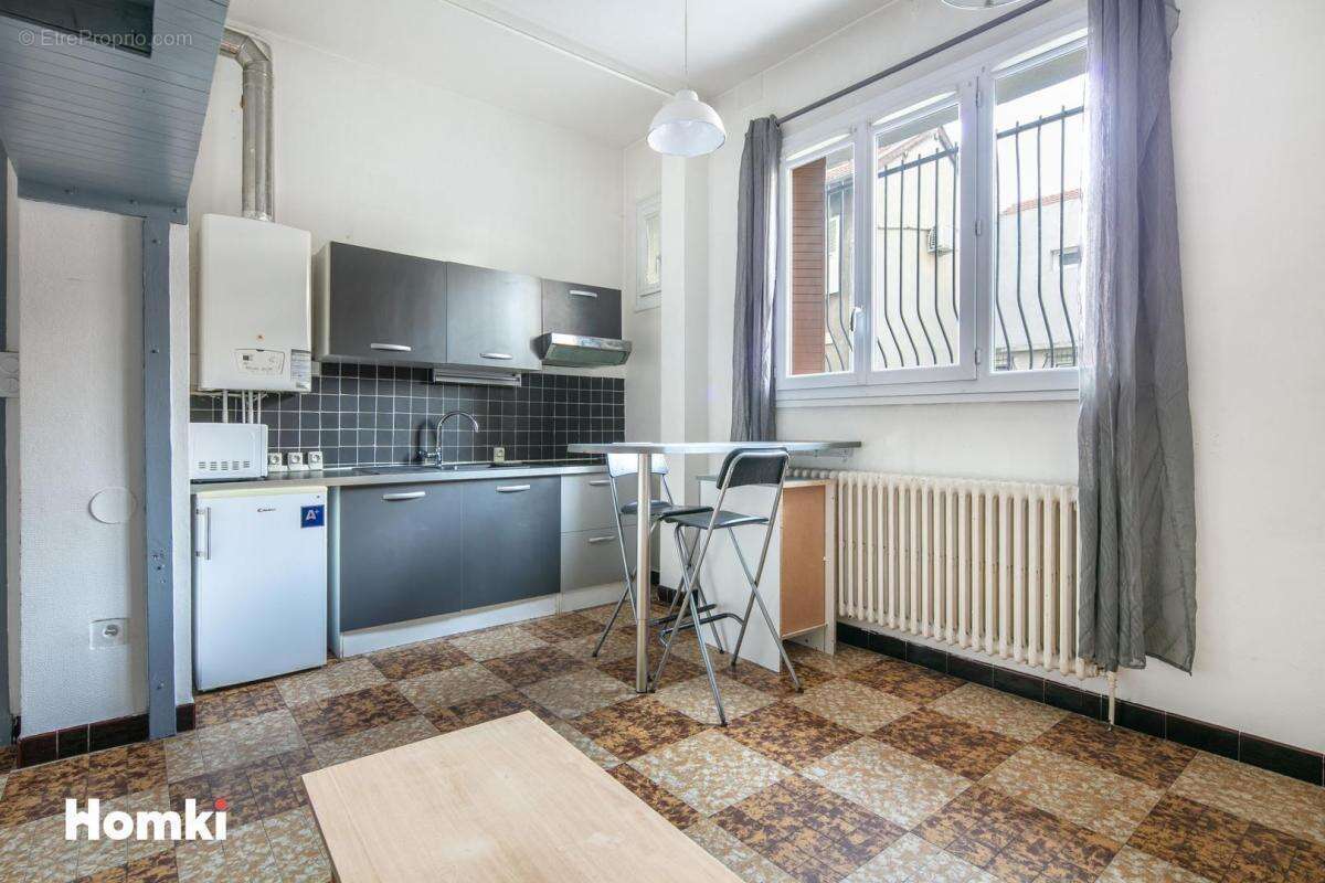 Appartement T1 de 26 m2 à Grenoble 38100, Rue des Champs Elysées - photo 3