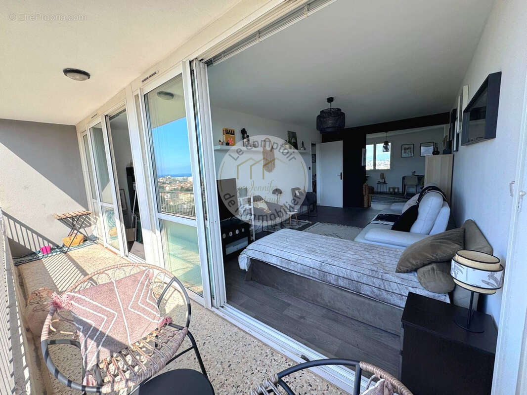 Appartement à MARSEILLE-9E