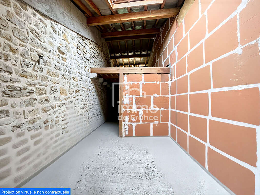 Appartement à MONTREAL-LA-CLUSE