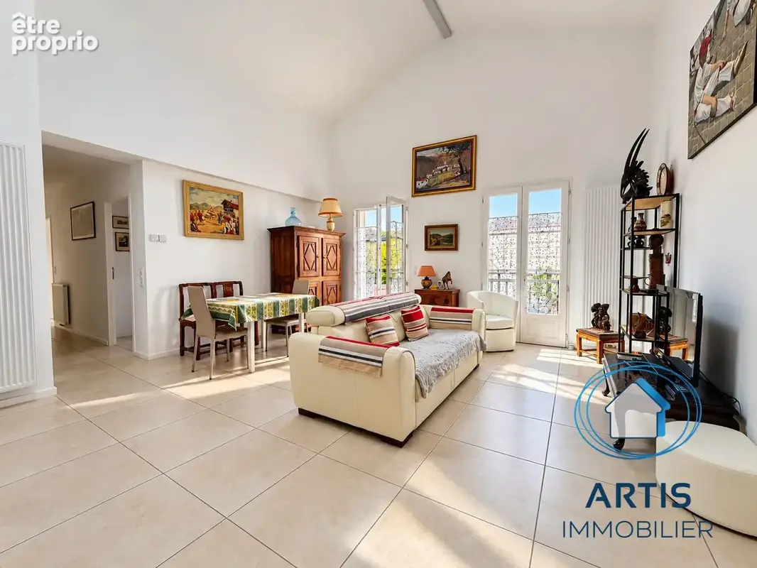 Appartement à SARE