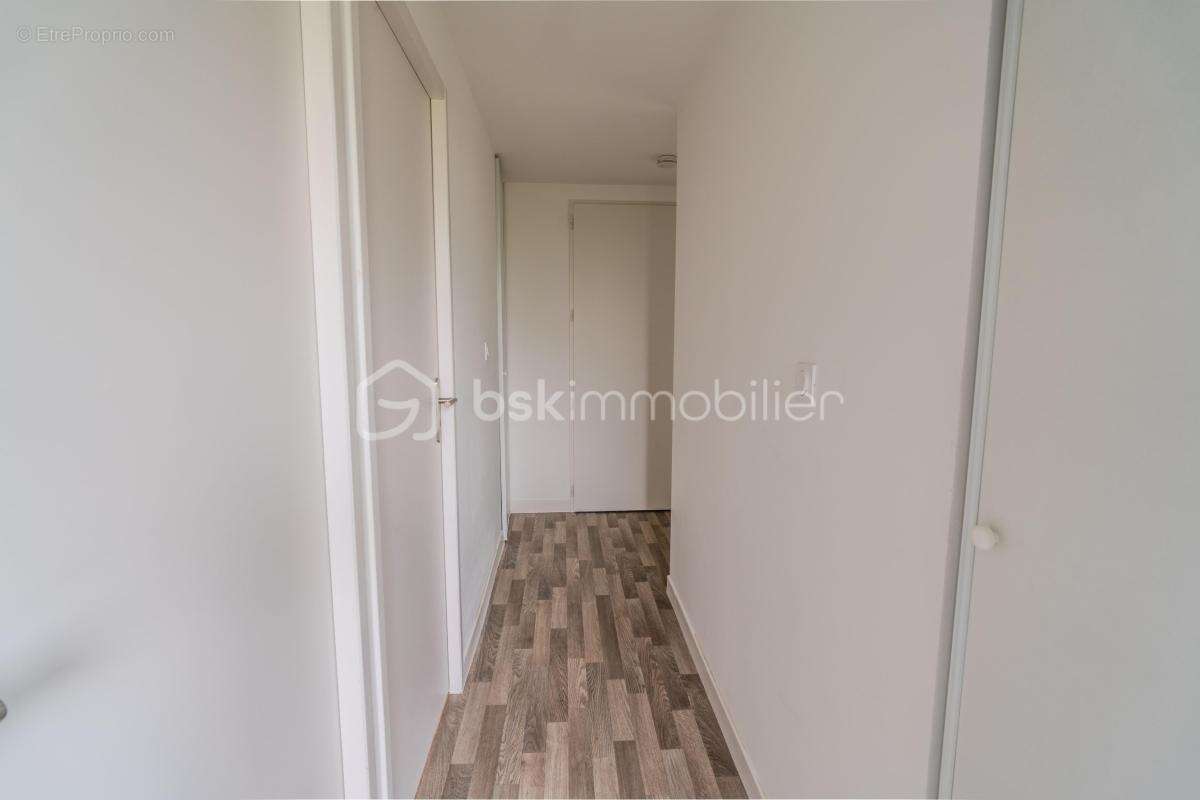 Appartement à LIFFRE