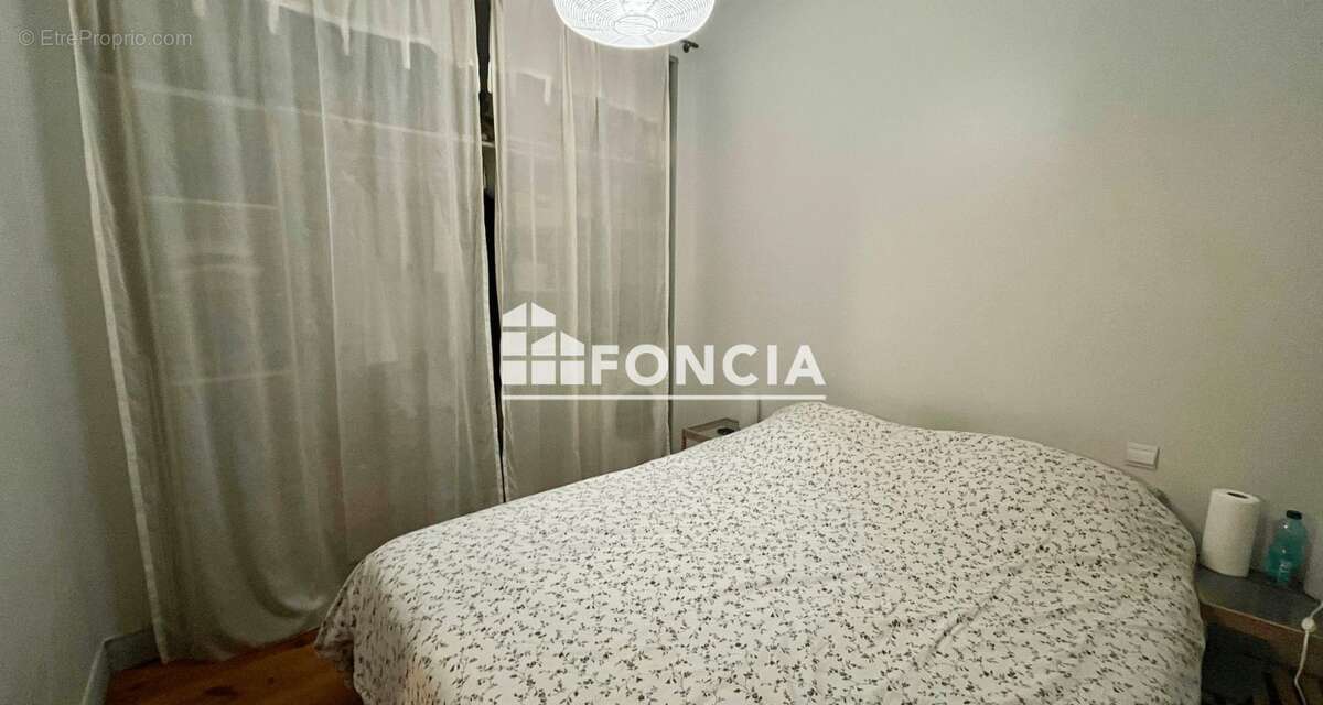 À vendre – Charmant T2 au 1er étage, proche Gambetta - photo 4