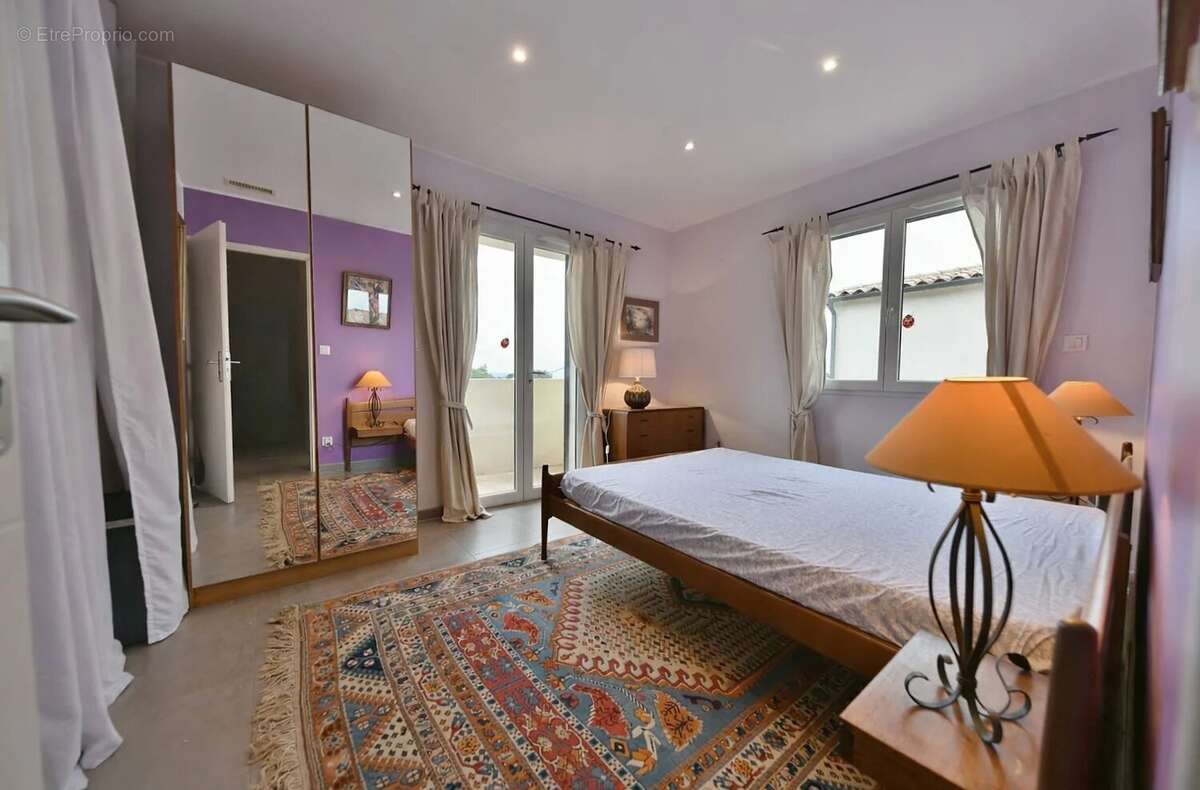 Maison à UZES