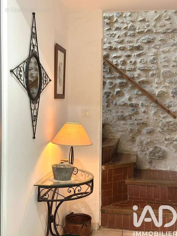 Photo 2 - Maison à VALREAS