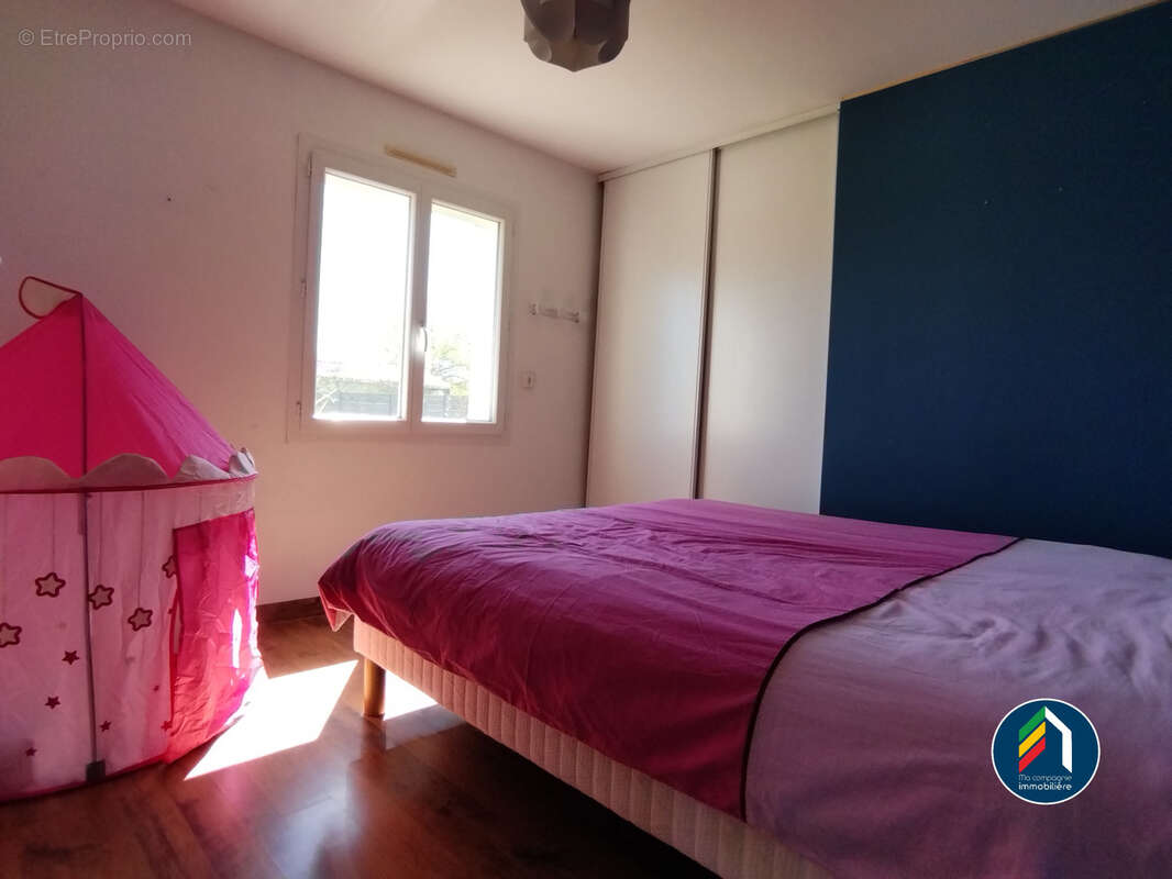 Maison à SAINTE-FLORENCE