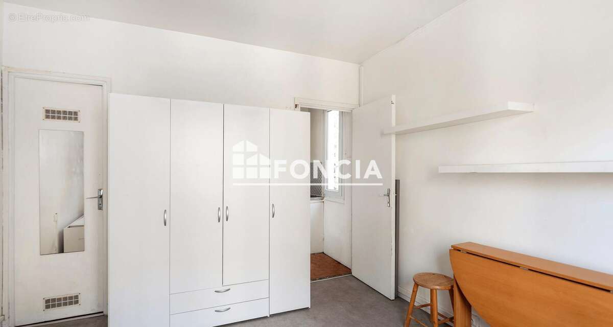 Appartement à PARIS-10E