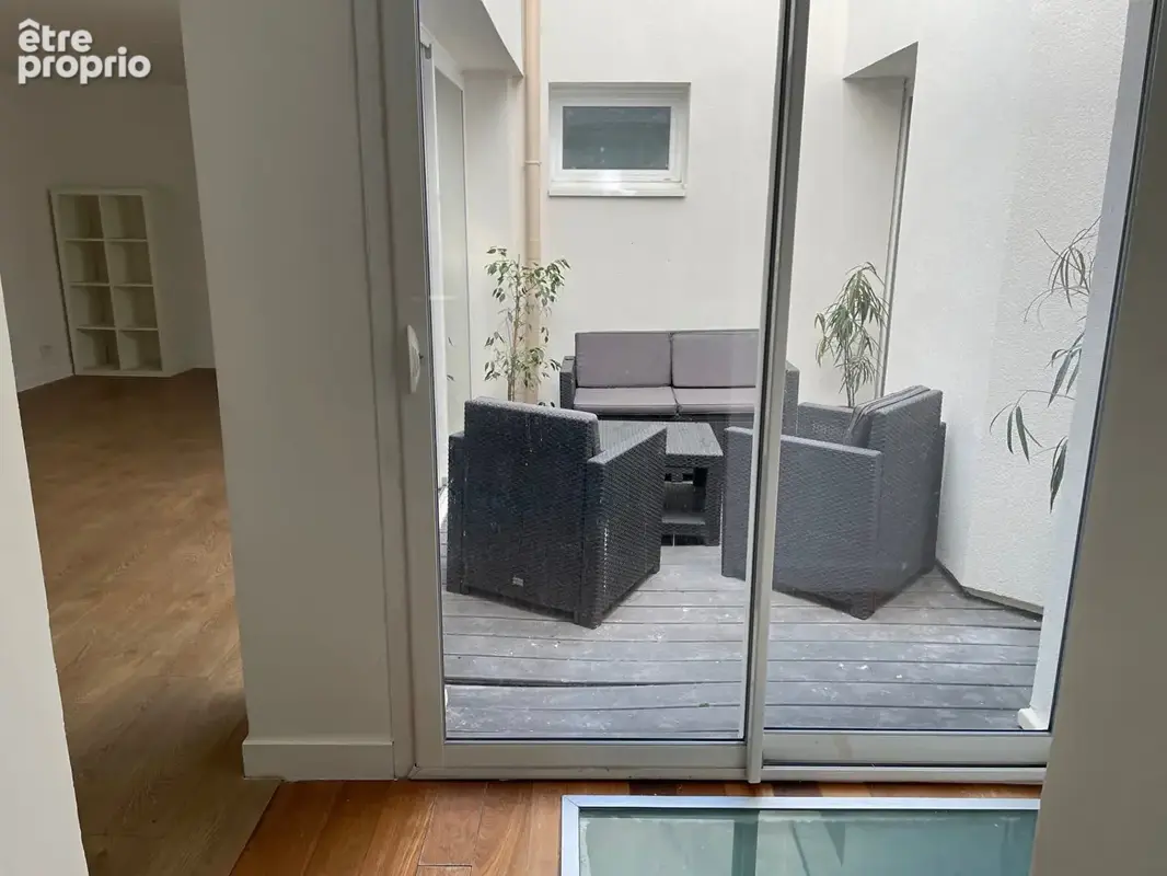 Duplex avec local commercial, Boulevard du Lycée à Vanves (92170). - photo 8