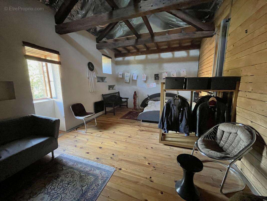 Maison en pierres rénovée + terrain 2400m² - photo 15
