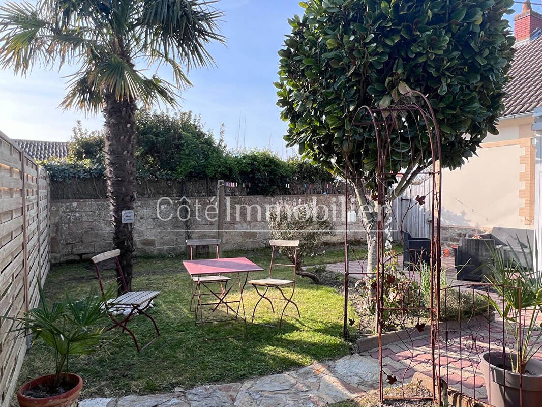 Maison à SAINT-MICHEL-CHEF-CHEF