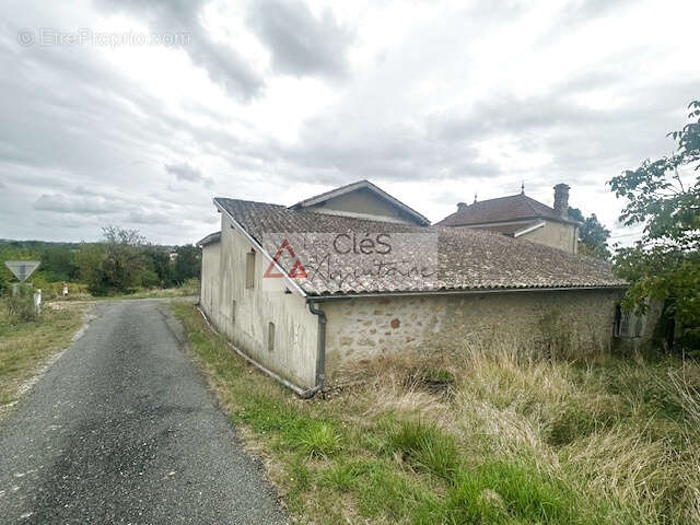 Maison à SAINTE-CROIX-DU-MONT