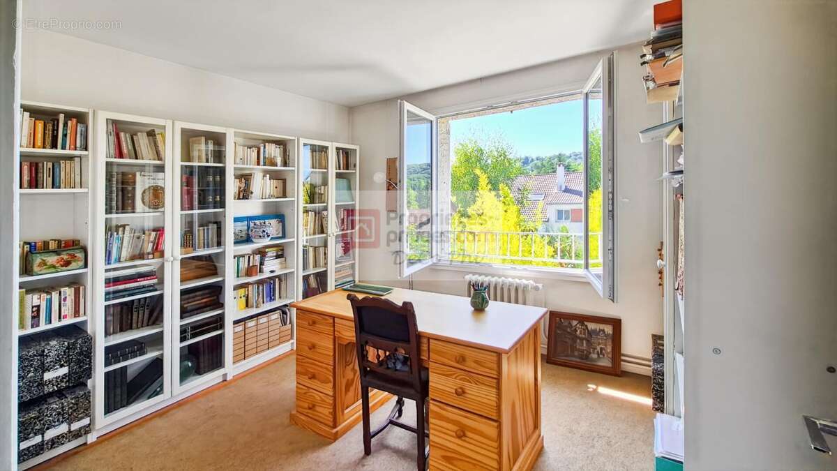 Maison à GIF-SUR-YVETTE