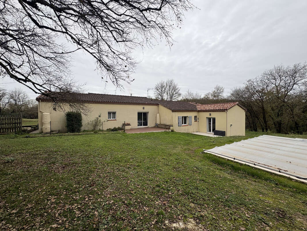 Maison à MONTAIGU-DE-QUERCY