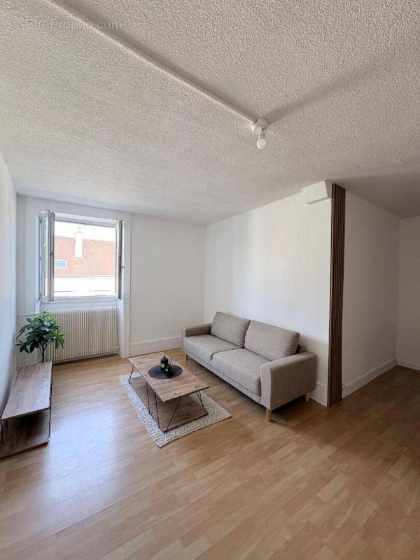 Appartement à LONS-LE-SAUNIER