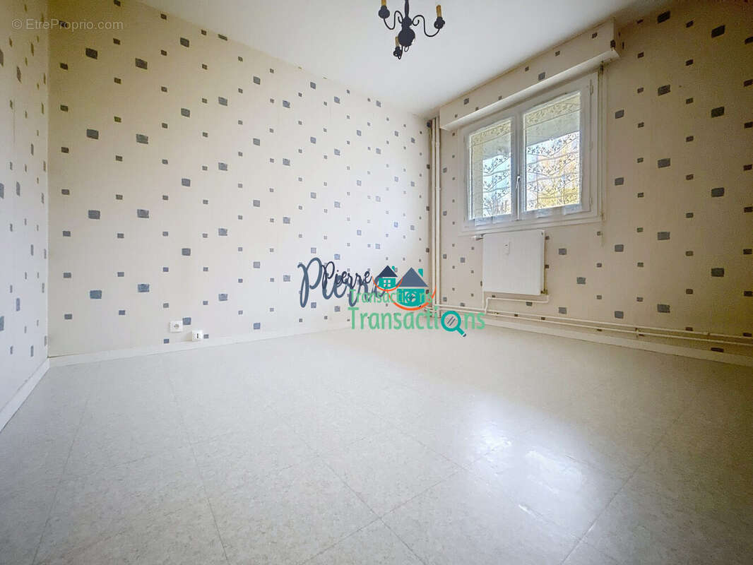 Appartement à SAINT-MAURICE-D&#039;ETELAN