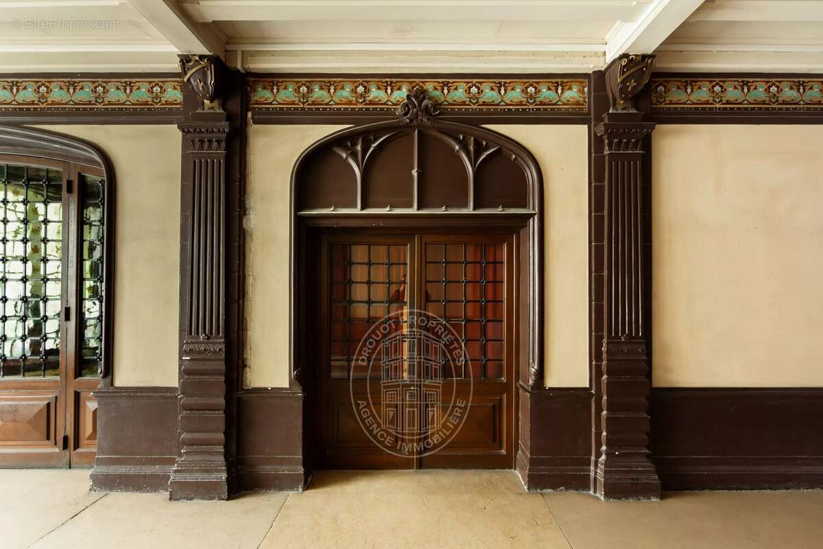 Appartement à PARIS-9E