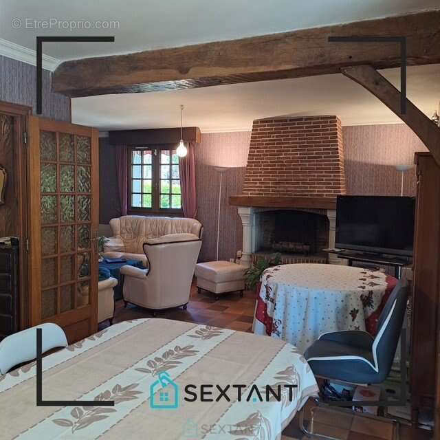 Maison à BOURG-ACHARD