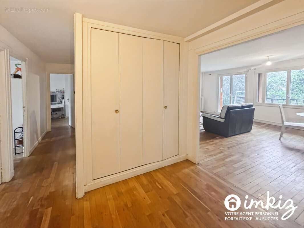 Appartement à CORBEIL-ESSONNES