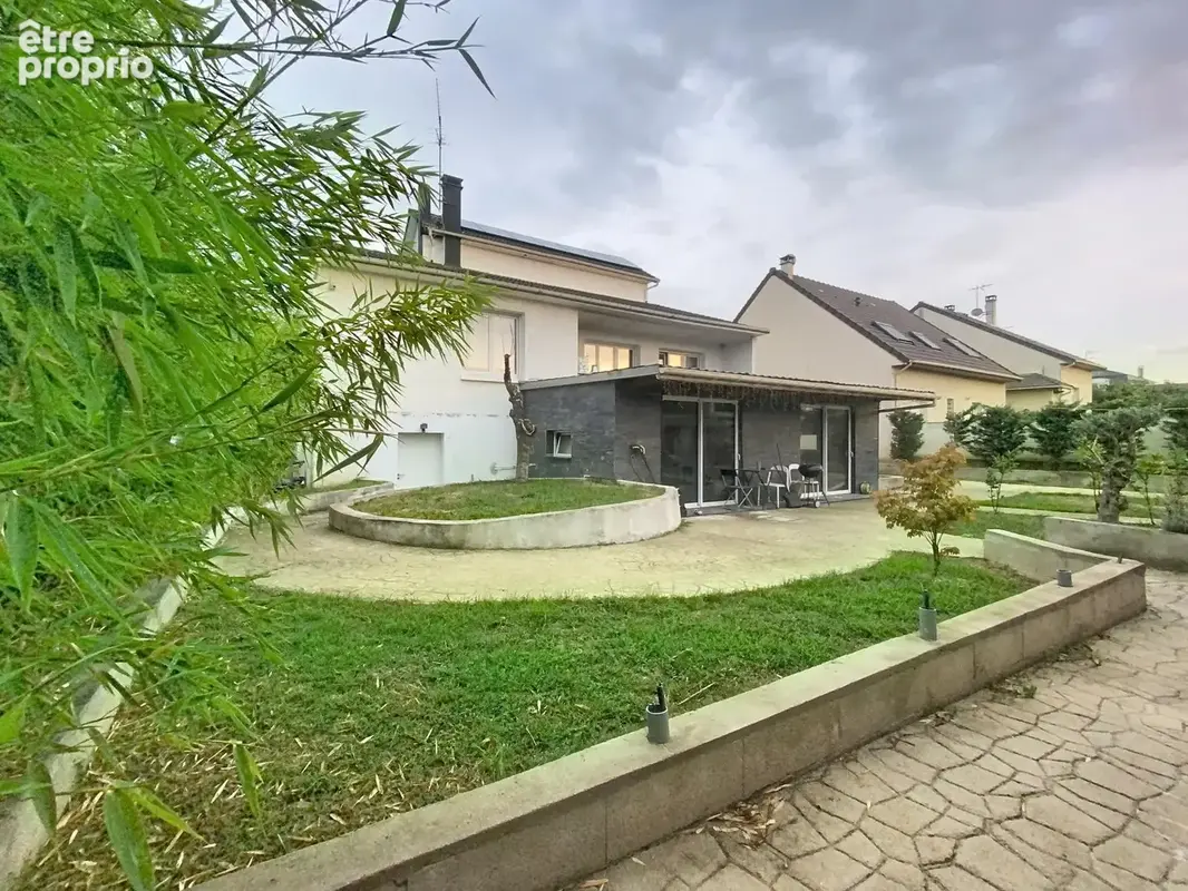 Photo 1 - Maison à CHENNEVIERES-SUR-MARNE