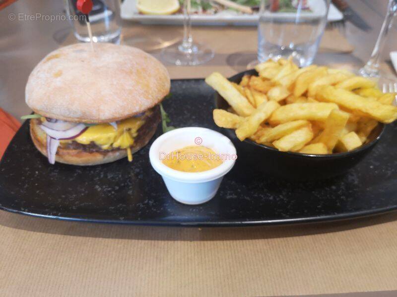 Commerce à LE RAINCY