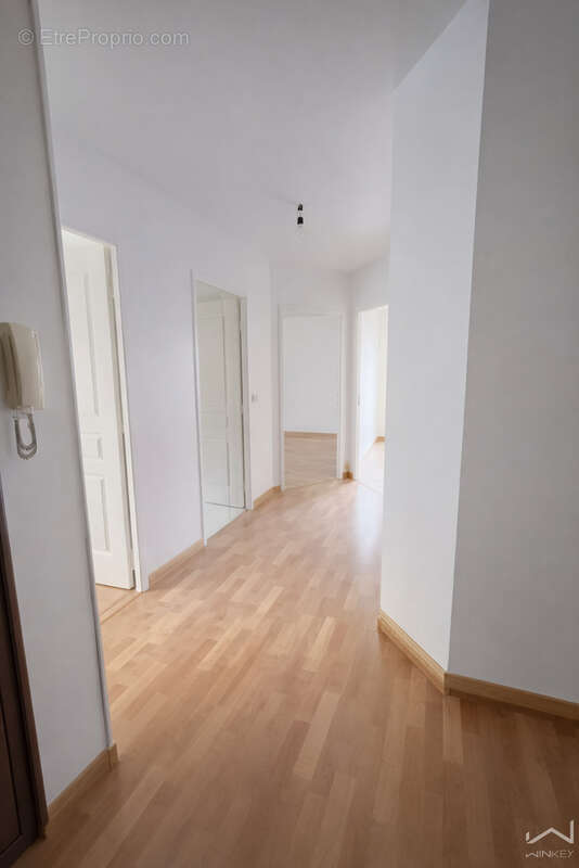 T3 63 m2 · 2 terrasses, box & parking · résidence de standing · DPE C - photo 8