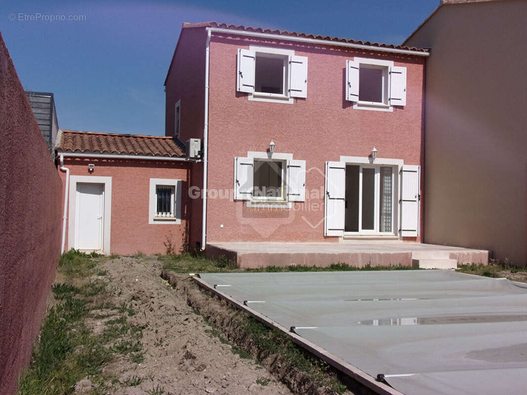 Maison à SAINT-ETIENNE-DU-GRES