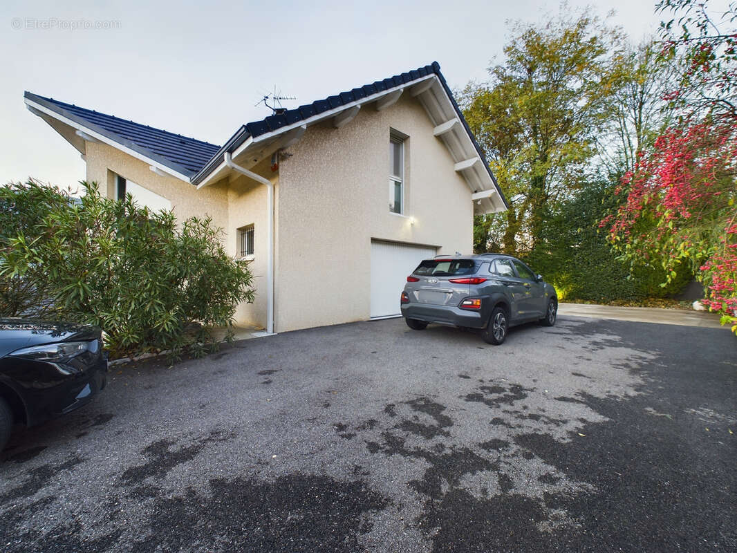 Maison à VIVIERS-DU-LAC