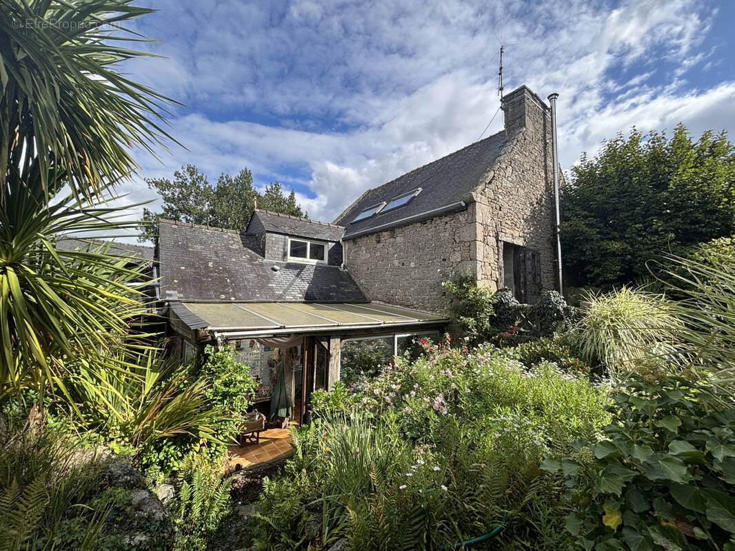 Maison à VILDE-GUINGALAN