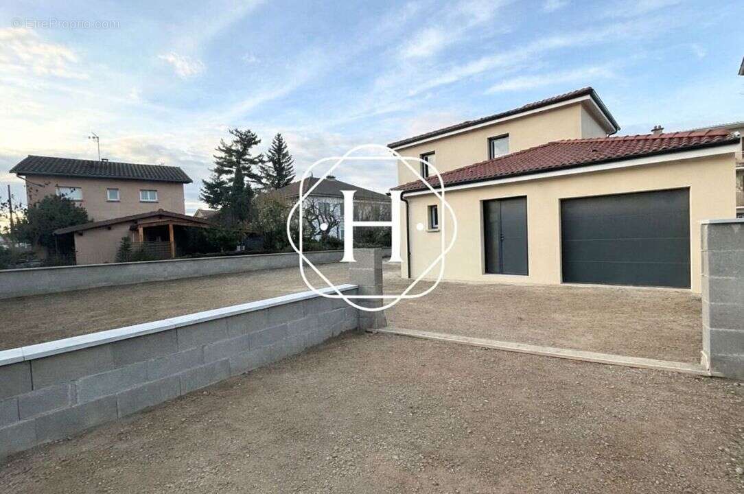 Maison à BOURG-EN-BRESSE