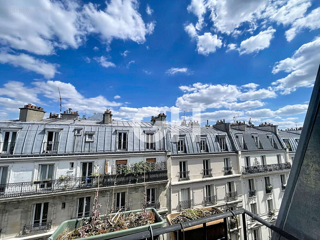 Appartement à PARIS-11E