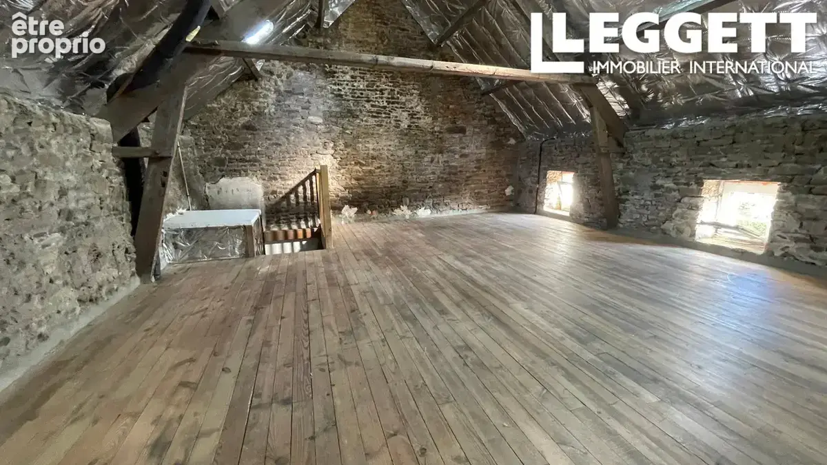 Charmante maison de bourg de 98 m² avec trois chambres et un joli jardin à Saint-Lô-d’Ourville - photo 9