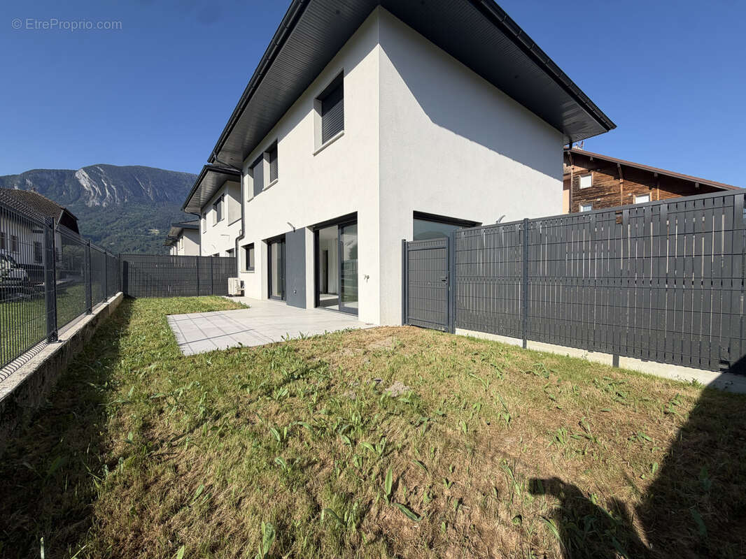 Maison à SCIONZIER