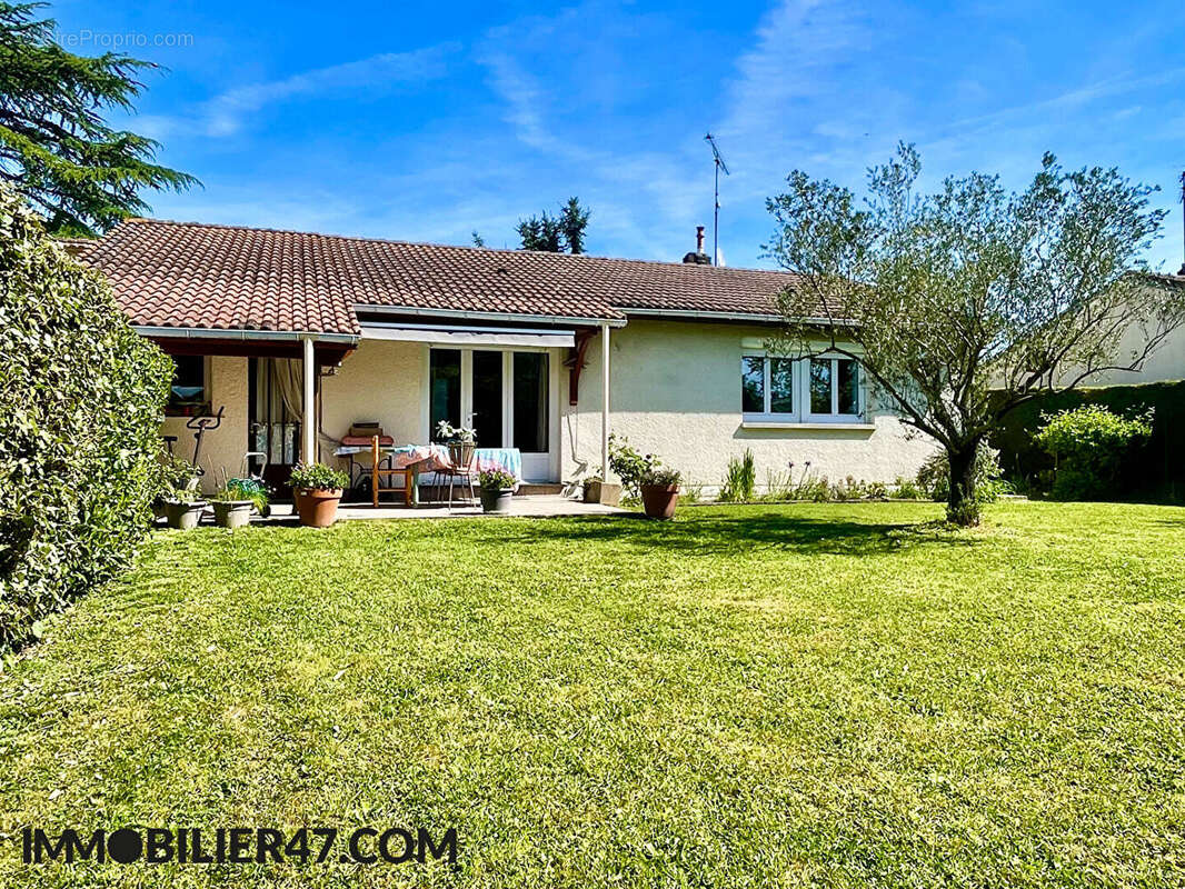 Maison à SAINTE-LIVRADE-SUR-LOT