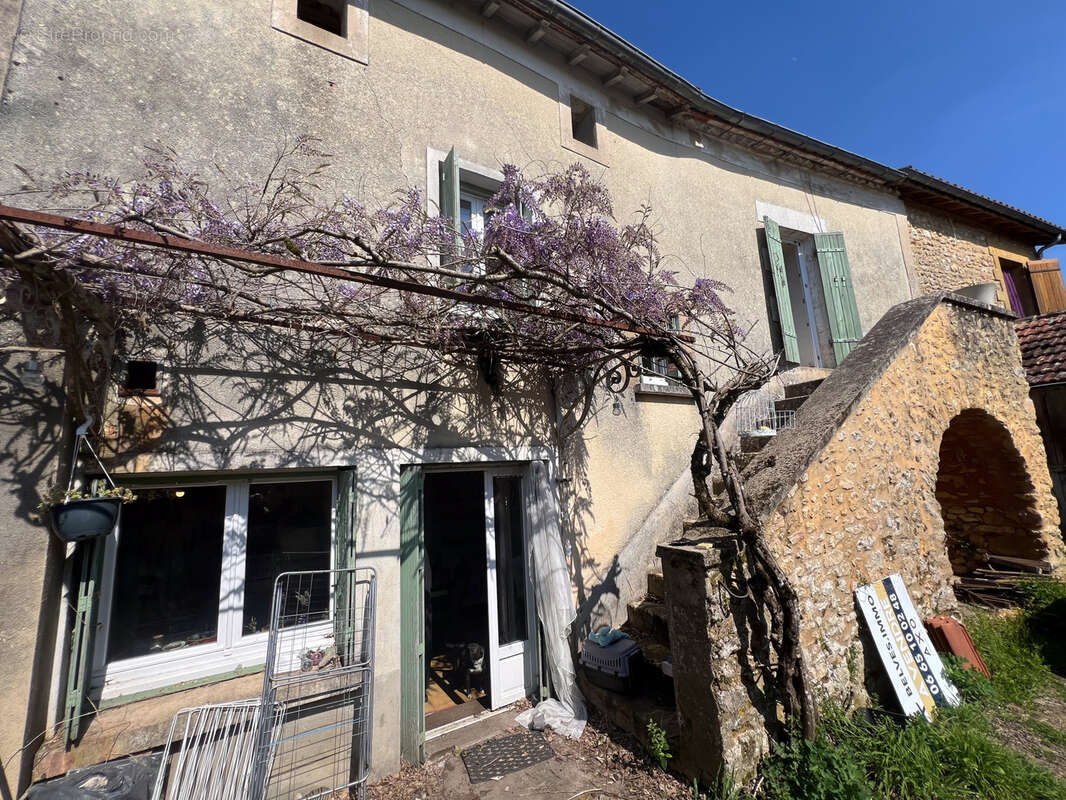 Maison à SALLES-DE-BELVES