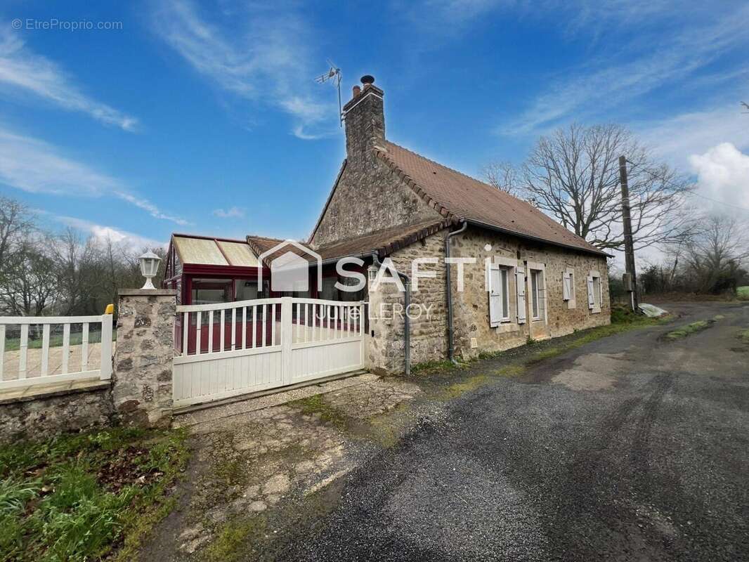 Photo 2 - Maison à CHEMIRE-EN-CHARNIE