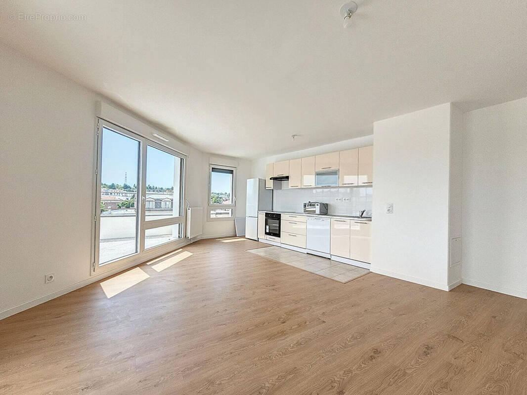 Appartement à VILLEMOMBLE