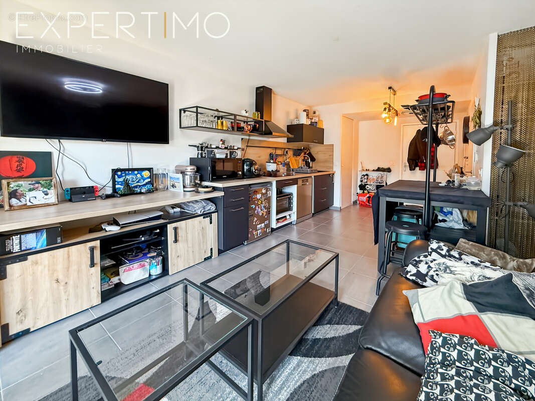 Appartement à JUVIGNAC