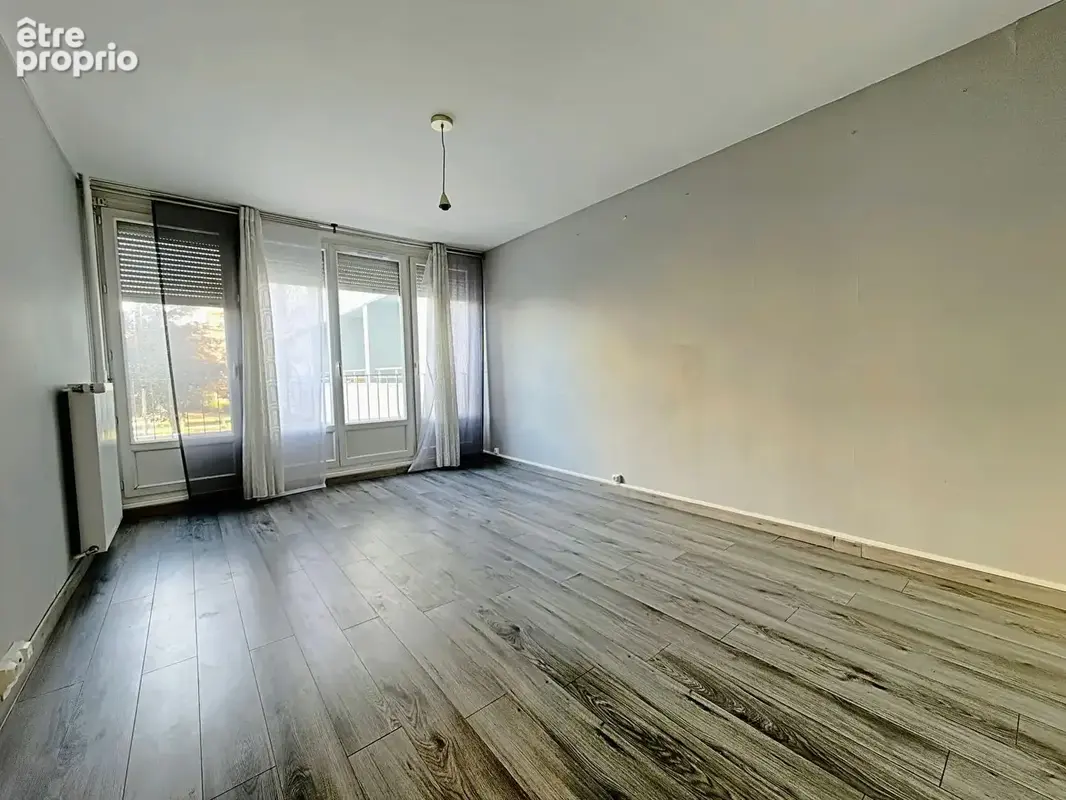 Appartement 5 pièces à vendre à Reims - Secteur Europe, vue sur parc - photo 11