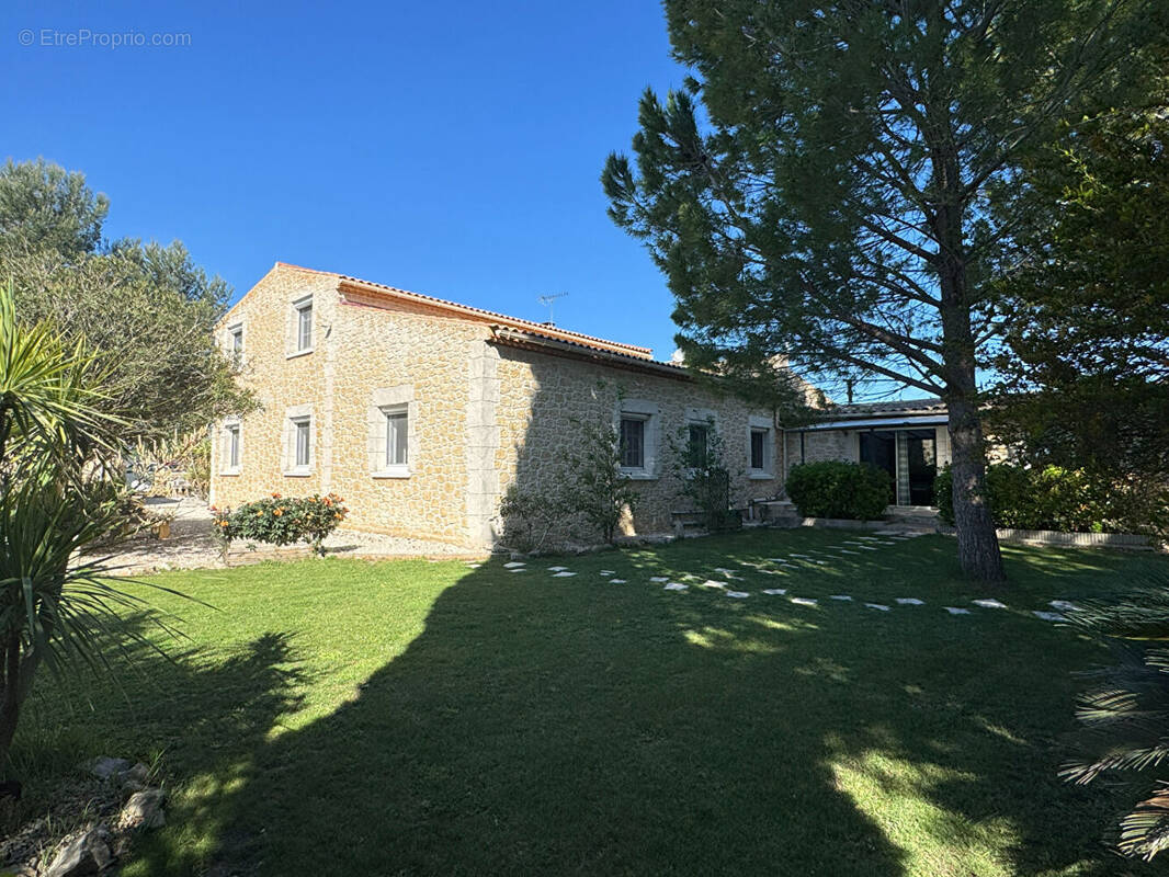 Maison à NIMES