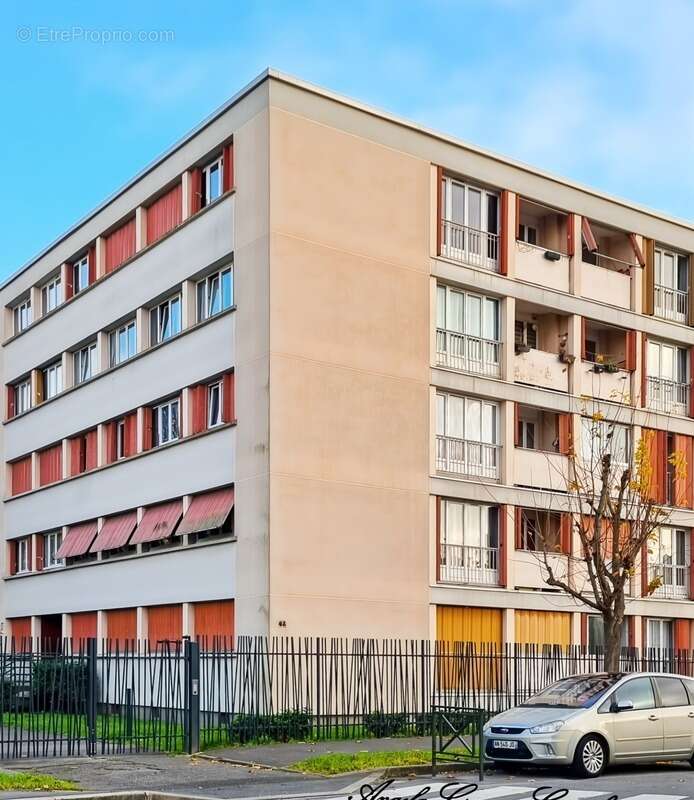 Opportunité à Neuilly sur Marne Appartement 5 pièces 83 m2 - photo 2