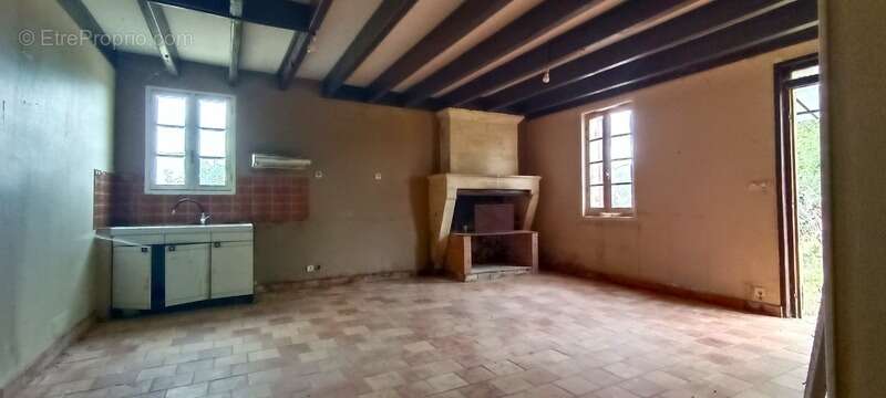 Maison à vendre 4 pièces + grange SAINT CHRISTOPHE DE DOUBLE (33) - photo 7