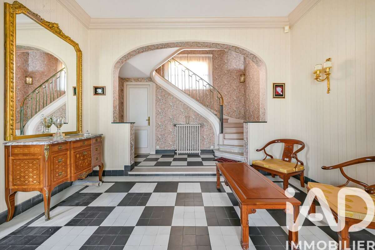 Photo 4 - Maison à VILLE-D&#039;AVRAY