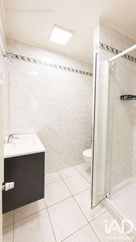 Maison 61 m² à Roche-La-Moliere  - photo 5