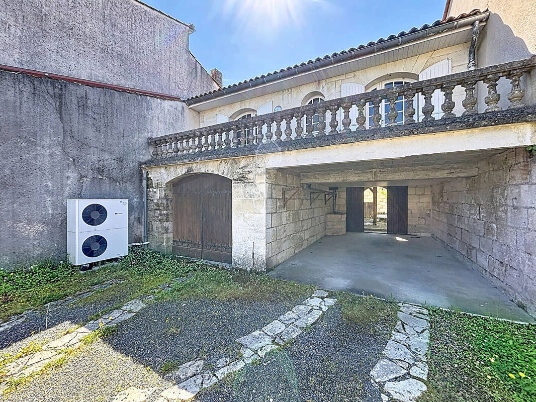 Maison à SAINT-ANDRE-DE-CUBZAC