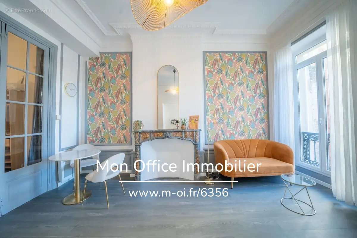 Appartement à MARSEILLE-1E